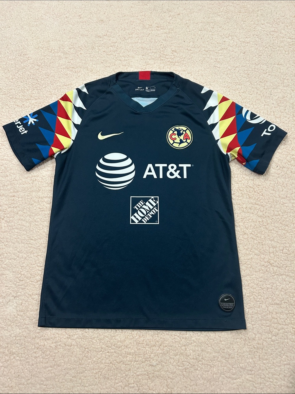 Nike Mens’ Club América Navy Short-Sleeve Soccer Jersey
